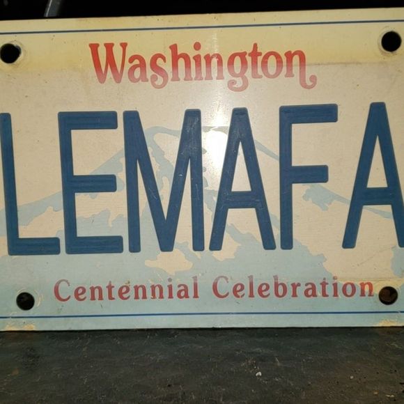 Meet your Posher, Lorenzo - Picture 1 of 1